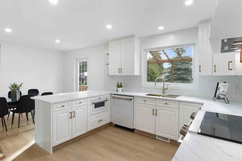 MLS&reg; # A2271532 - 472 Cedarille Crescent SW in Cedarbrae Calgary, Residential Open Houses