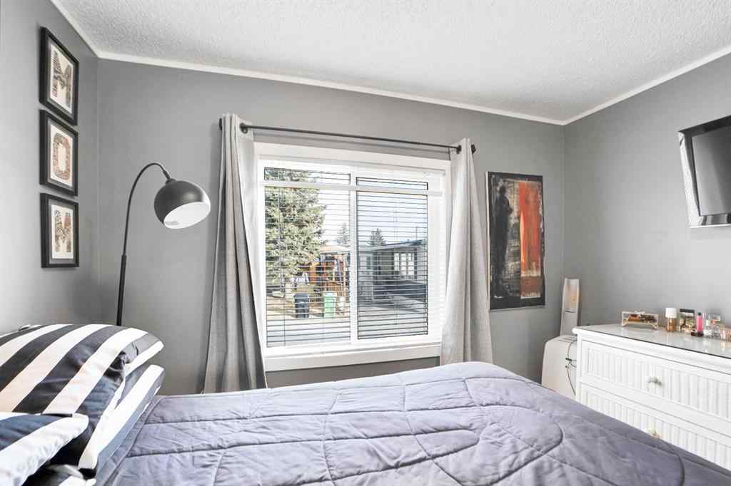 MLS&reg; # A2271534 - Unit #208 3223 83 Street NW in Greenwood/Greenbriar Calgary, Mobile Open Houses