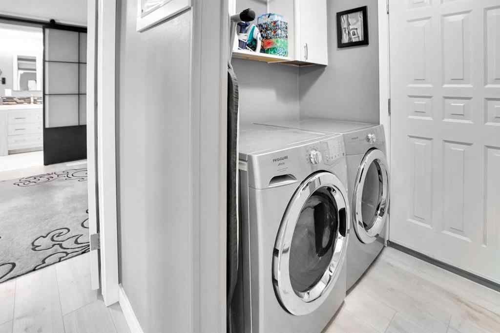 MLS&reg; # A2271534 - Unit #208 3223 83 Street NW in Greenwood/Greenbriar Calgary, Mobile Open Houses