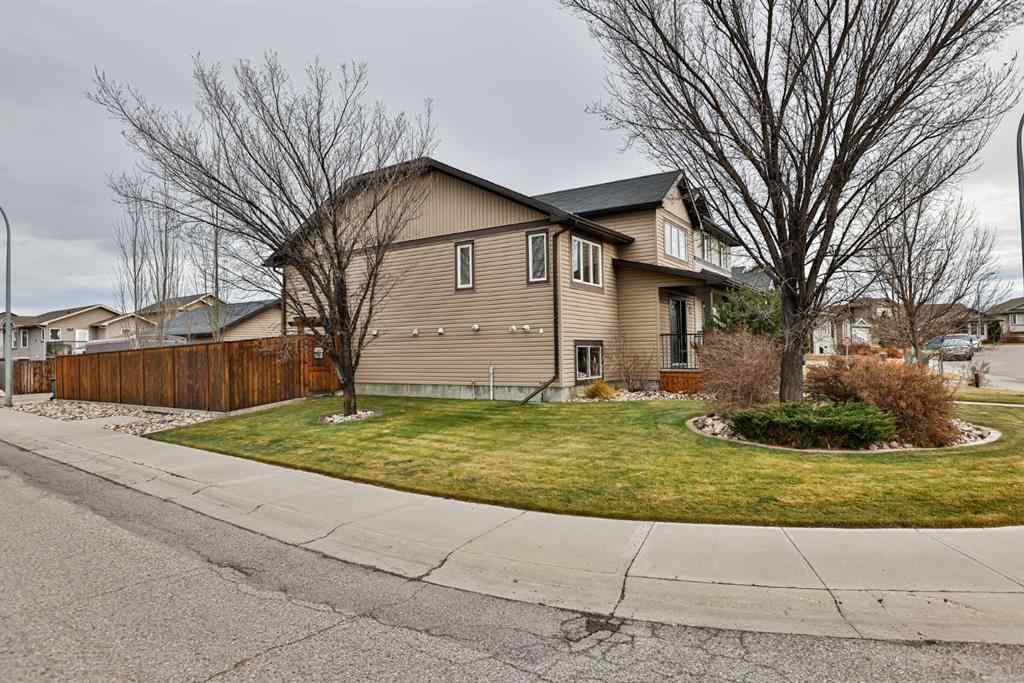 MLS&reg; # A2271536 - 532 Silkstone Crescent W in Copperwood Lethbridge, Residential Open Houses
