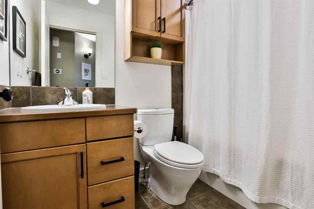 MLS&reg; # A2271536 - 532 Silkstone Crescent W in Copperwood Lethbridge, Residential Open Houses