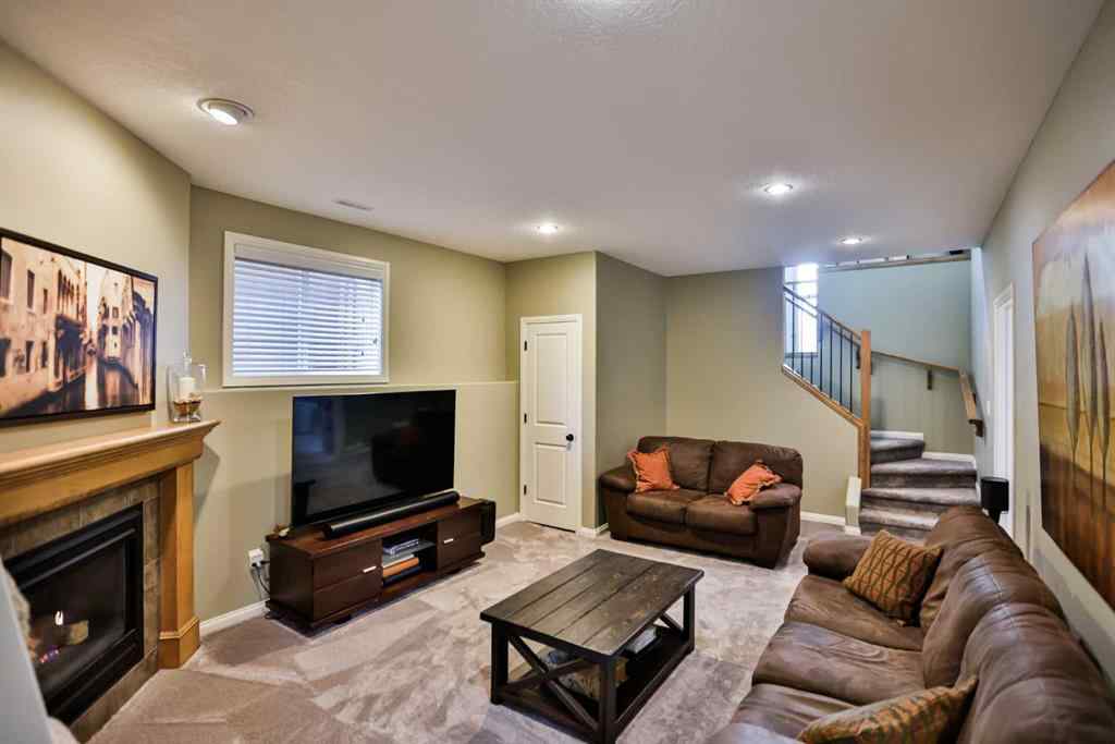 MLS&reg; # A2271536 - 532 Silkstone Crescent W in Copperwood Lethbridge, Residential Open Houses