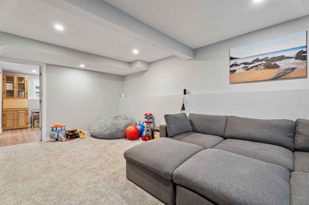 MLS&reg; # A2271543 - 39 Sheep River Drive  in Sheep River Ridge Okotoks, Residential Open Houses