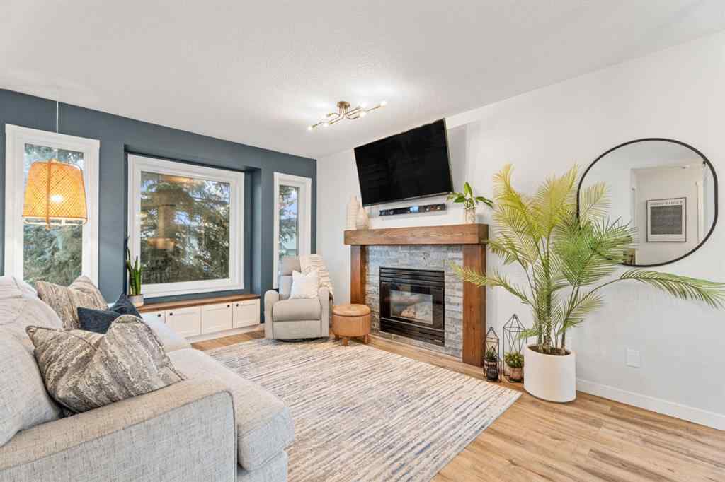 MLS&reg; # A2271543 - 39 Sheep River Drive  in Sheep River Ridge Okotoks, Residential Open Houses