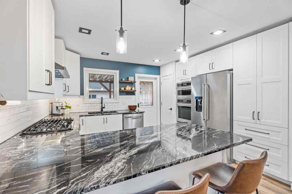 MLS&reg; # A2271543 - 39 Sheep River Drive  in Sheep River Ridge Okotoks, Residential Open Houses