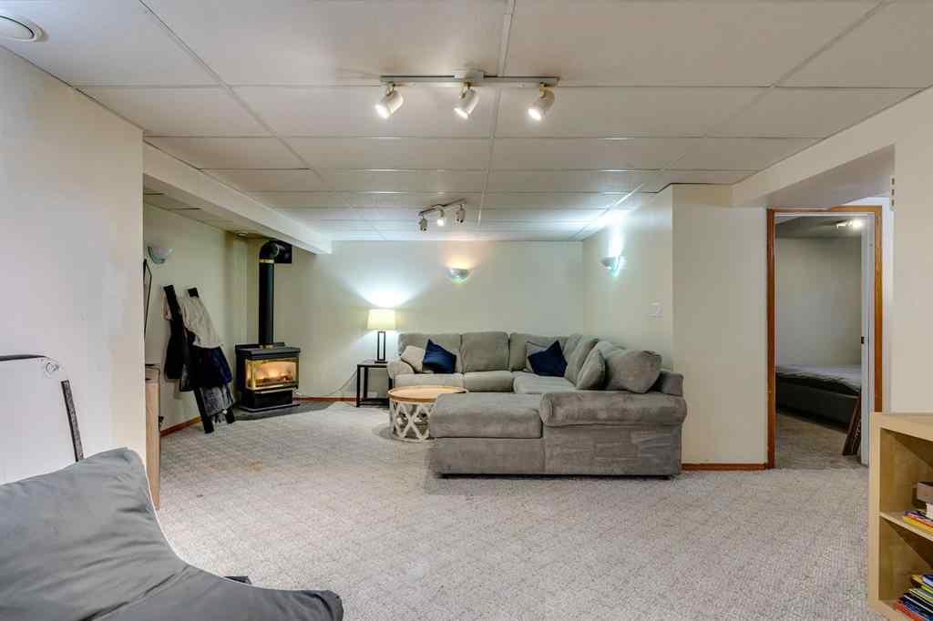 MLS&reg; # A2271545 - 1324 Lake Sylvan Drive SE in Bonavista Downs Calgary, Residential Open Houses