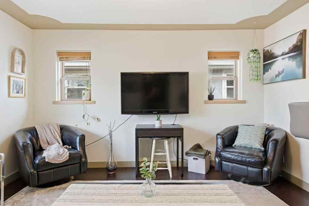 MLS&reg; # A2271547 - 535 30 Avenue NW in Mount Pleasant Calgary, Residential Open Houses