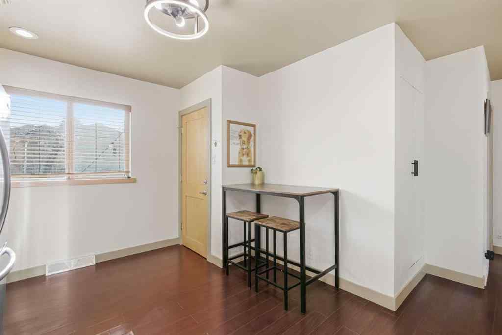 MLS&reg; # A2271547 - 535 30 Avenue NW in Mount Pleasant Calgary, Residential Open Houses