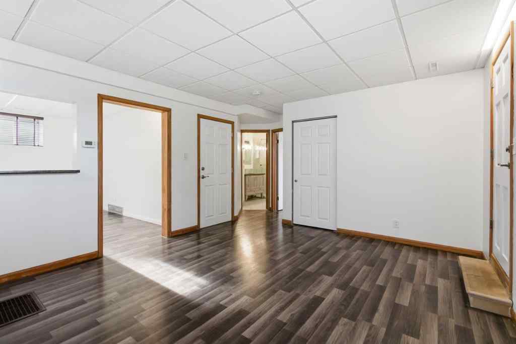 MLS&reg; # A2271547 - 535 30 Avenue NW in Mount Pleasant Calgary, Residential Open Houses