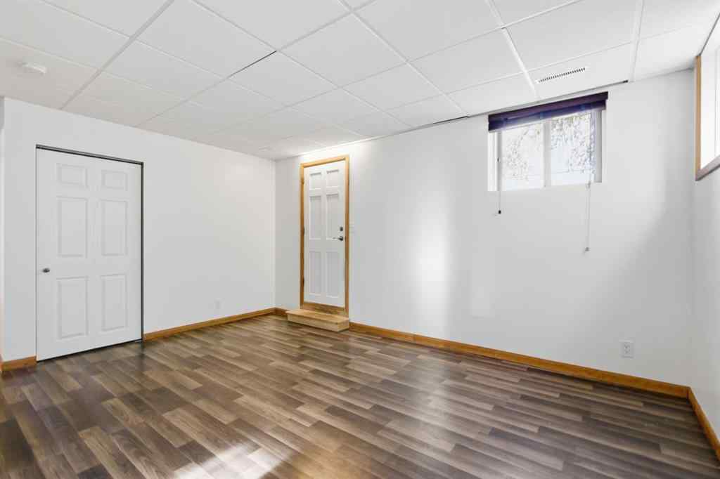 MLS&reg; # A2271547 - 535 30 Avenue NW in Mount Pleasant Calgary, Residential Open Houses