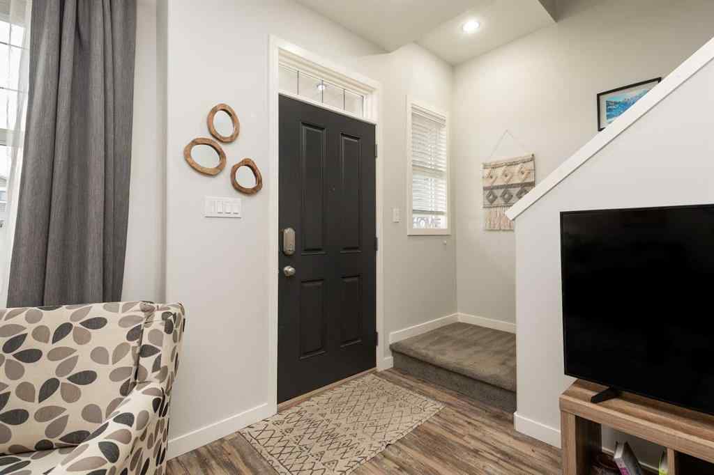 MLS&reg; # A2271548 - 553 Blackwolf Boulevard N in Blackwolf 1 Lethbridge, Residential Open Houses