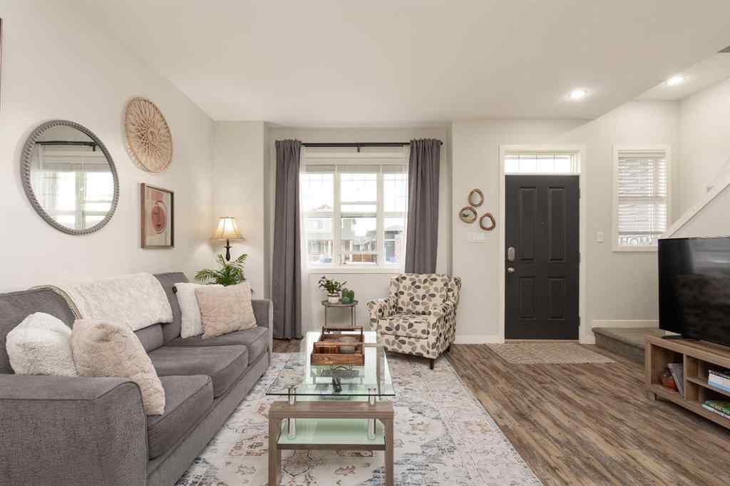 MLS&reg; # A2271548 - 553 Blackwolf Boulevard N in Blackwolf 1 Lethbridge, Residential Open Houses