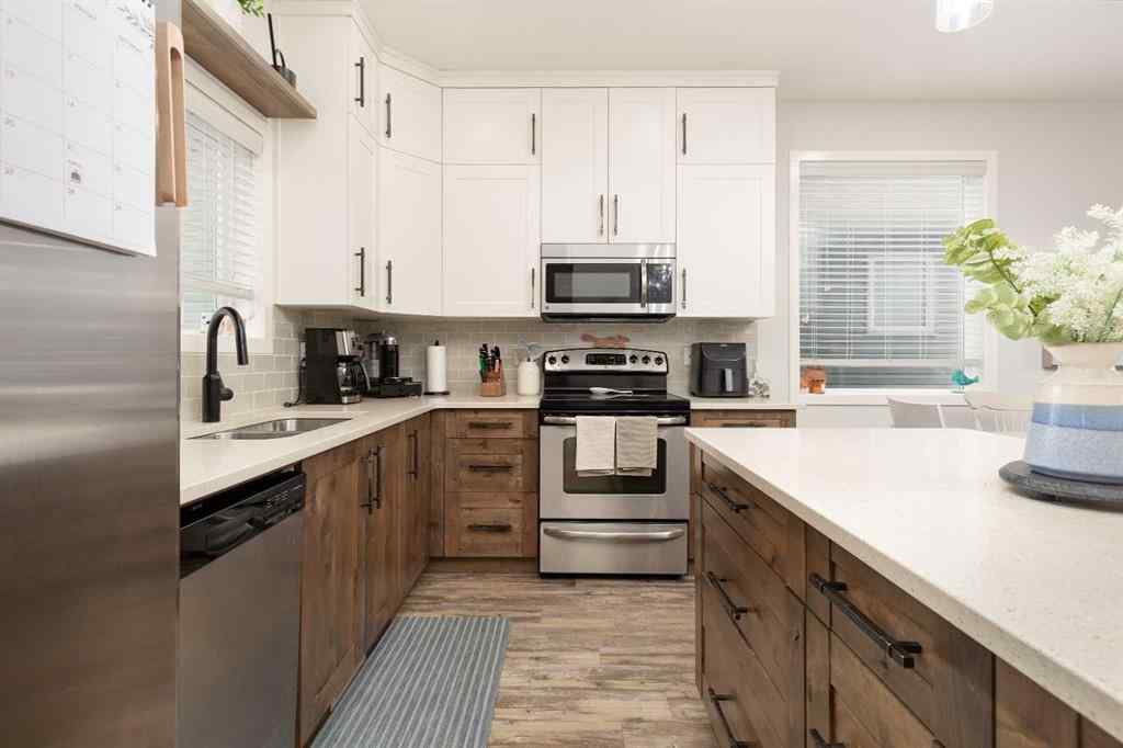 MLS&reg; # A2271548 - 553 Blackwolf Boulevard N in Blackwolf 1 Lethbridge, Residential Open Houses