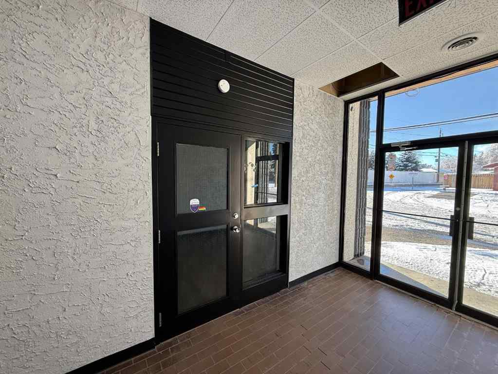 MLS&reg; # A2271558 - Unit #Bay 6 105 Government Road  in Hardisty Hinton, Commercial Open Houses