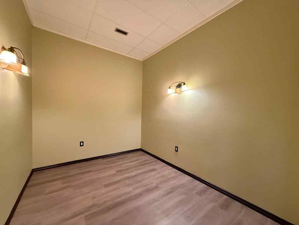 MLS&reg; # A2271558 - Unit #Bay 6 105 Government Road  in Hardisty Hinton, Commercial Open Houses