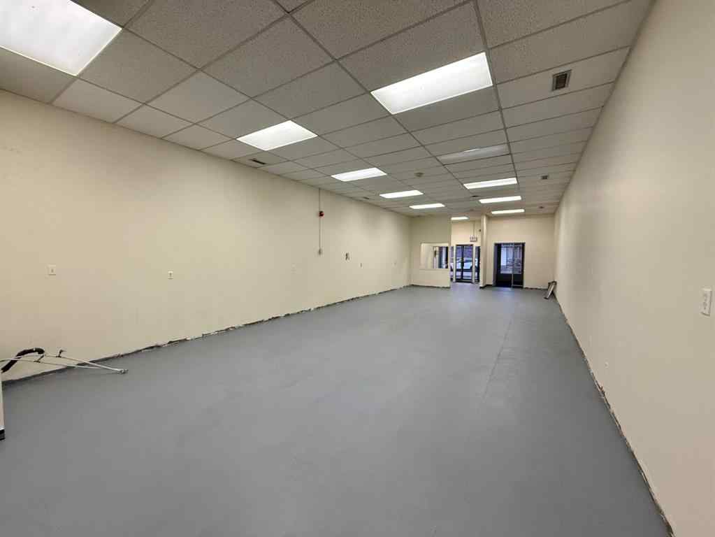 MLS&reg; # A2271560 - Unit #Bay 3 107 Government Road  in Hardisty Hinton, Commercial Open Houses