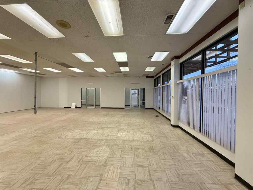 MLS&reg; # A2271561 - Unit #Bay 1 111 Government Road  in Hardisty Hinton, Commercial Open Houses