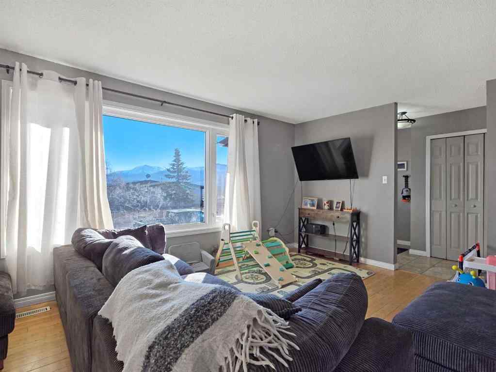 MLS&reg; # A2271563 - 10806 98 Avenue  in NONE Grande Cache, Residential Open Houses