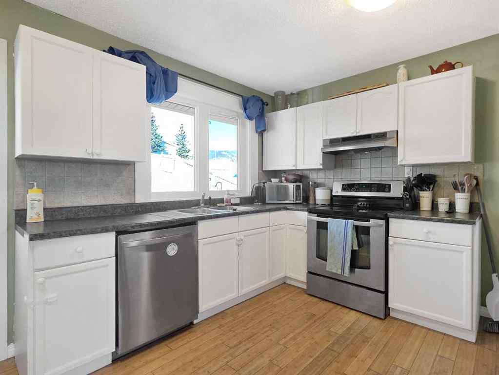 MLS&reg; # A2271563 - 10806 98 Avenue  in NONE Grande Cache, Residential Open Houses