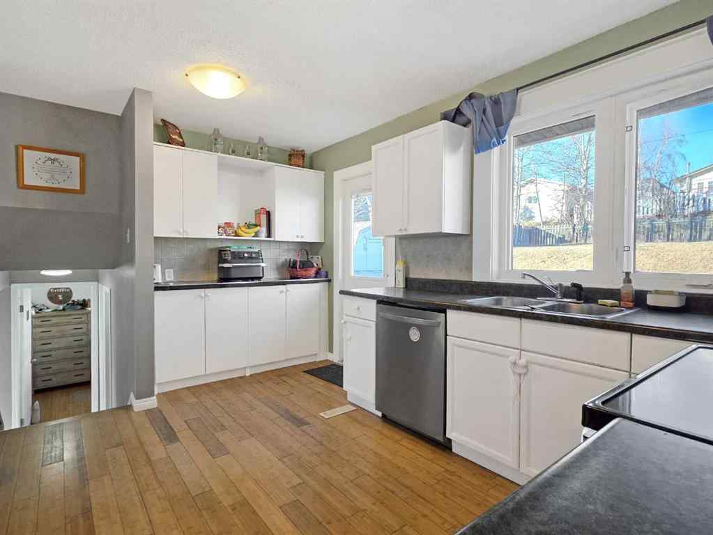 MLS&reg; # A2271563 - 10806 98 Avenue  in NONE Grande Cache, Residential Open Houses