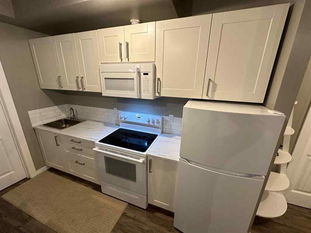 MLS&reg; # A2271573 - 4332 51 Avenue  in Hardisty Hardisty, Residential Open Houses