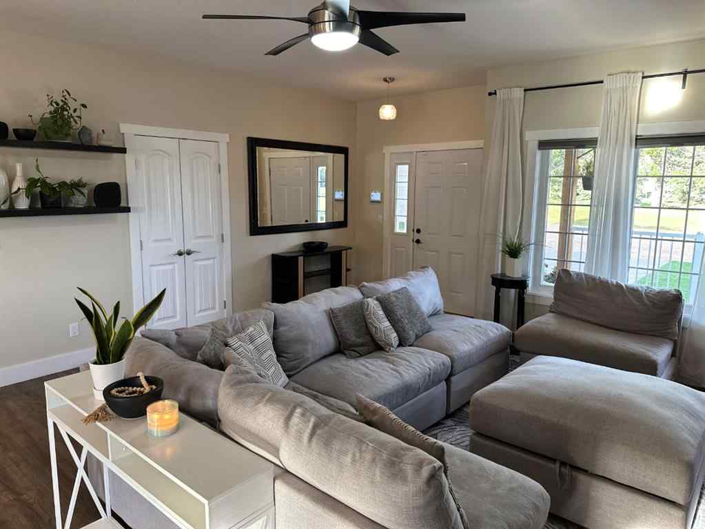 MLS&reg; # A2271573 - 4332 51 Avenue  in Hardisty Hardisty, Residential Open Houses