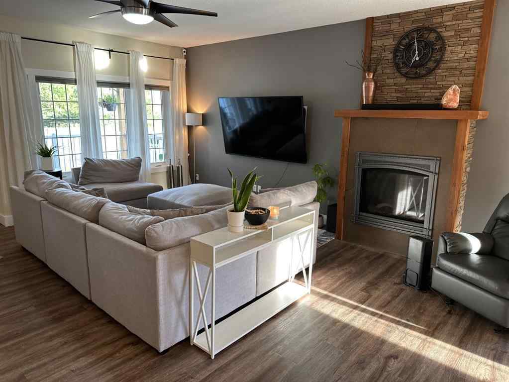 MLS&reg; # A2271573 - 4332 51 Avenue  in Hardisty Hardisty, Residential Open Houses