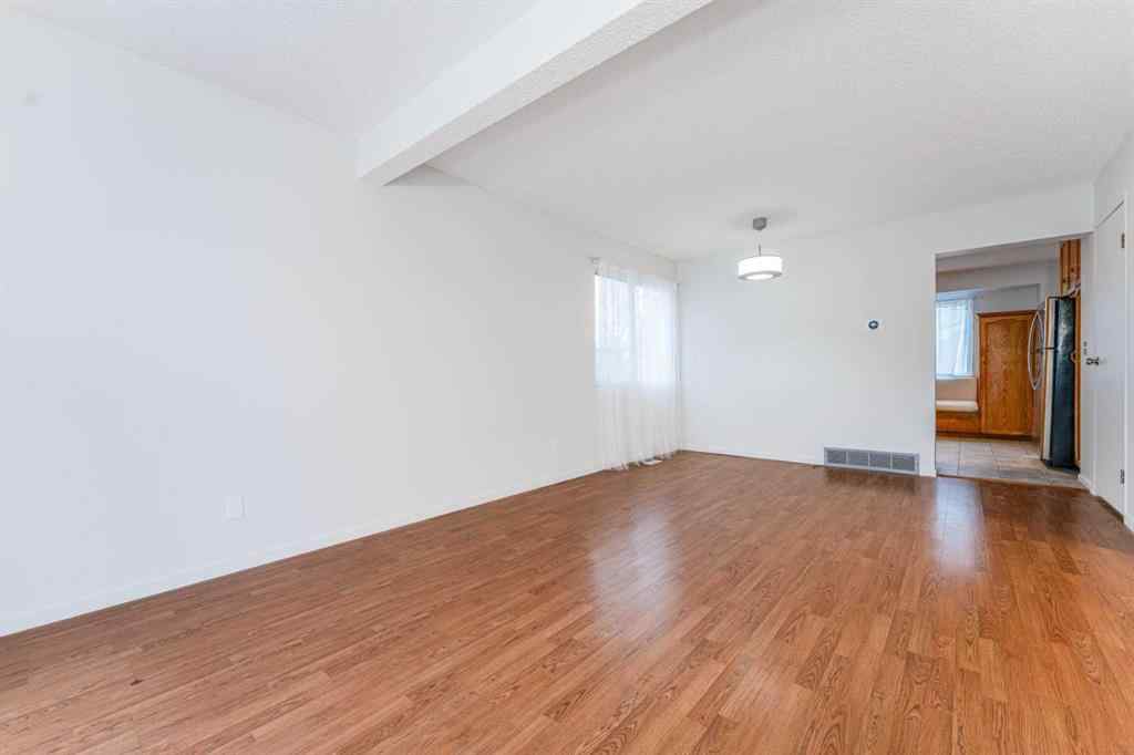 MLS&reg; # A2271576 - 43 Sunmills Court SE in Sundance Calgary, Residential Open Houses