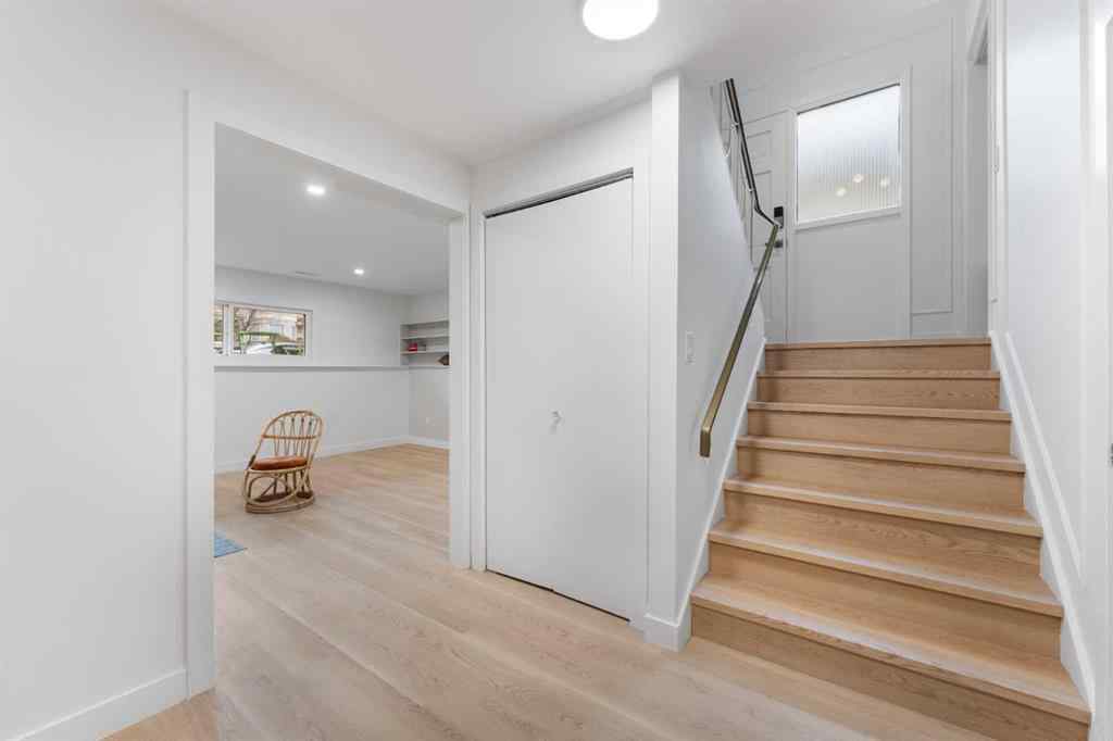 MLS&reg; # A2271579 - 2606 26 Street SW in Killarney/Glengarry Calgary, Residential Open Houses