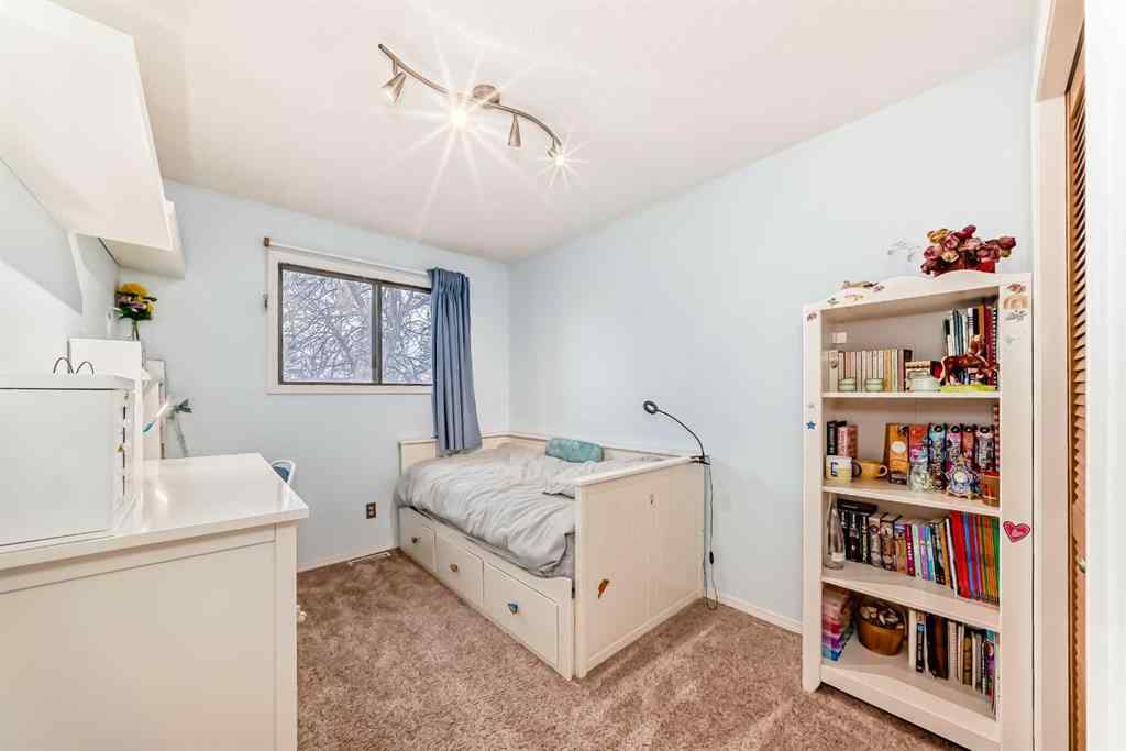 MLS&reg; # A2271582 - 1515 22 Avenue NW in Capitol Hill Calgary, Residential Open Houses