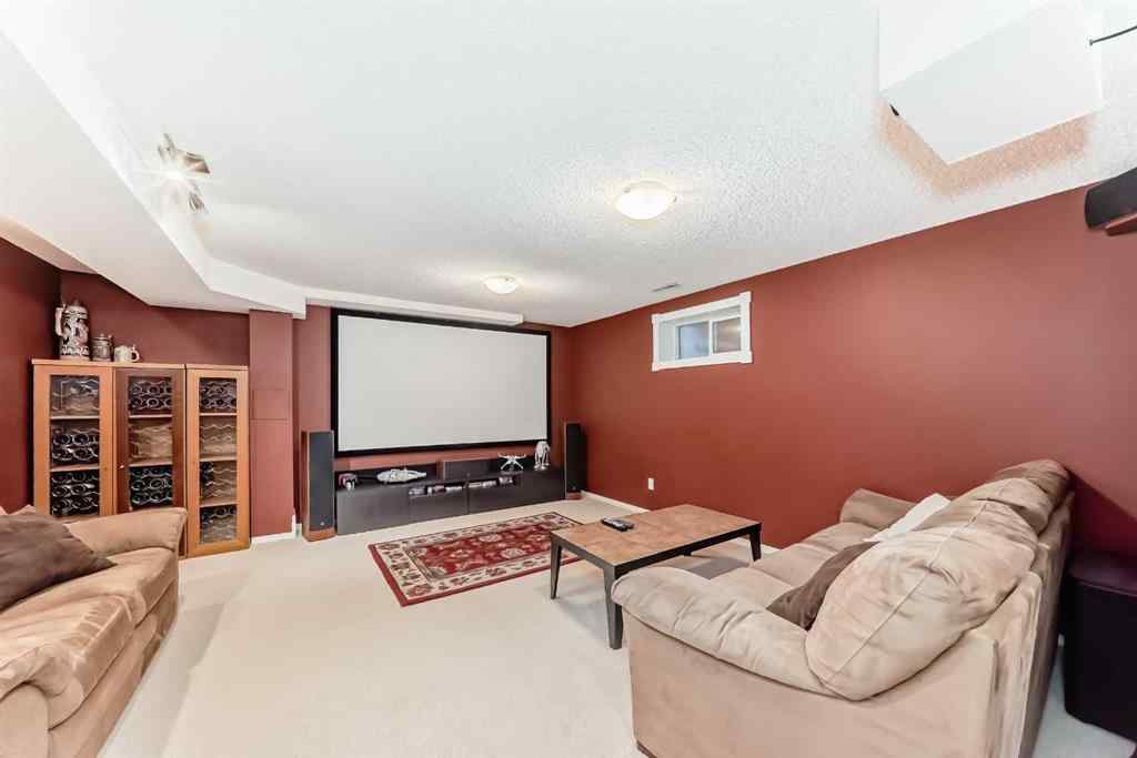MLS&reg; # A2271582 - 1515 22 Avenue NW in Capitol Hill Calgary, Residential Open Houses