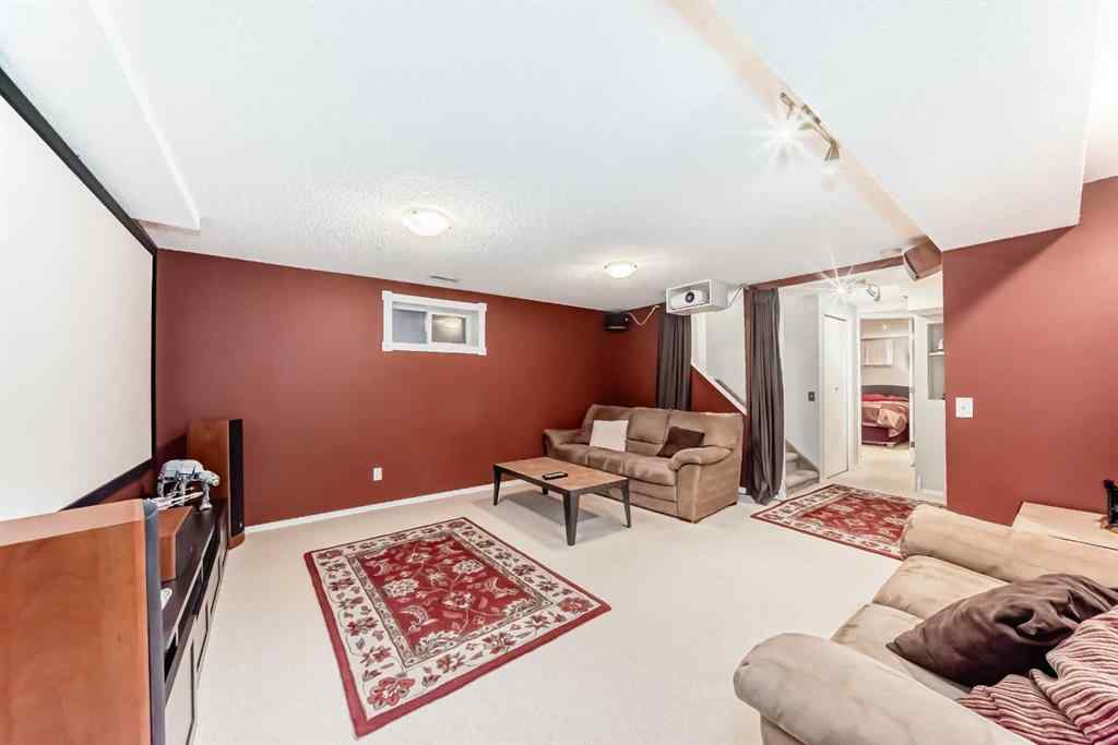 MLS&reg; # A2271582 - 1515 22 Avenue NW in Capitol Hill Calgary, Residential Open Houses