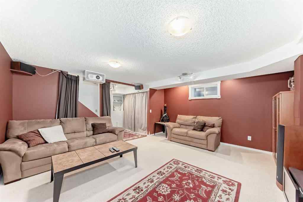 MLS&reg; # A2271582 - 1515 22 Avenue NW in Capitol Hill Calgary, Residential Open Houses