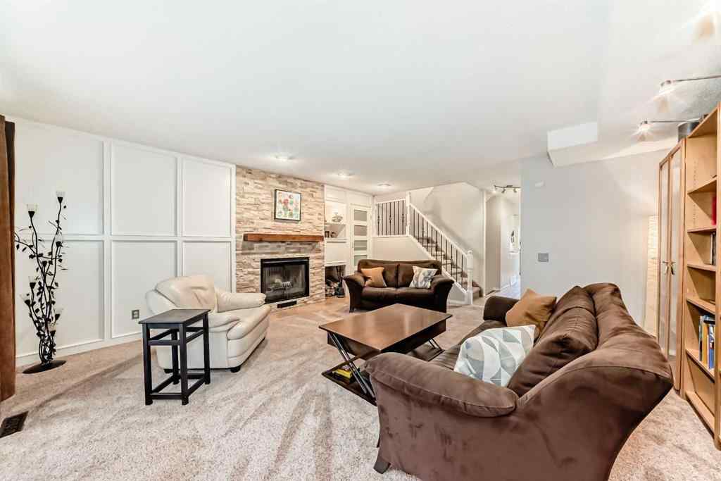 MLS&reg; # A2271582 - 1515 22 Avenue NW in Capitol Hill Calgary, Residential Open Houses