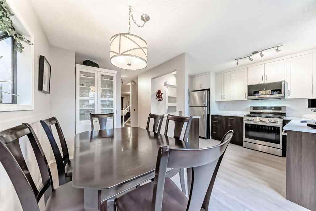 MLS&reg; # A2271582 - 1515 22 Avenue NW in Capitol Hill Calgary, Residential Open Houses