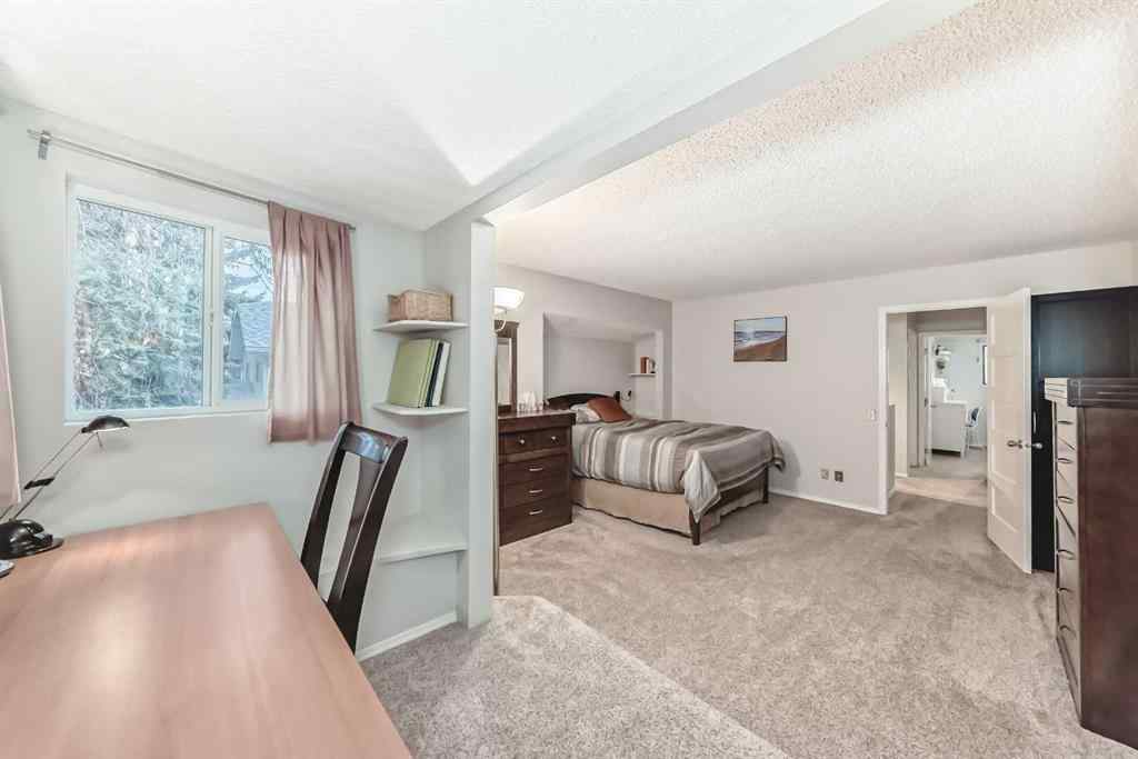 MLS&reg; # A2271582 - 1515 22 Avenue NW in Capitol Hill Calgary, Residential Open Houses