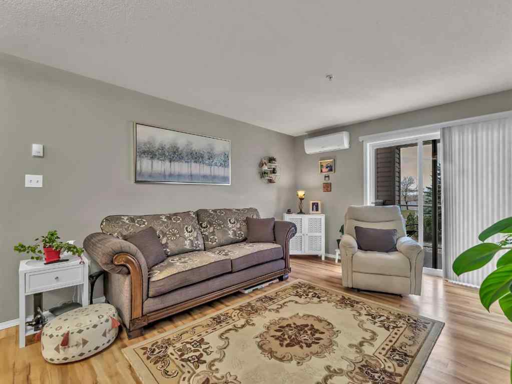 MLS&reg; # A2271588 - Unit #207 1632 Saamis Drive NW in Northwest Crescent Heights Medicine Hat, Residential Open Houses