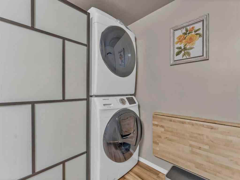 MLS&reg; # A2271588 - Unit #207 1632 Saamis Drive NW in Northwest Crescent Heights Medicine Hat, Residential Open Houses