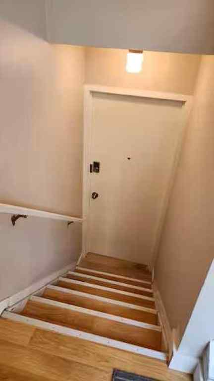 MLS&reg; # A2271591 - 130 27 Avenue NW in Tuxedo Park Calgary, Residential Open Houses