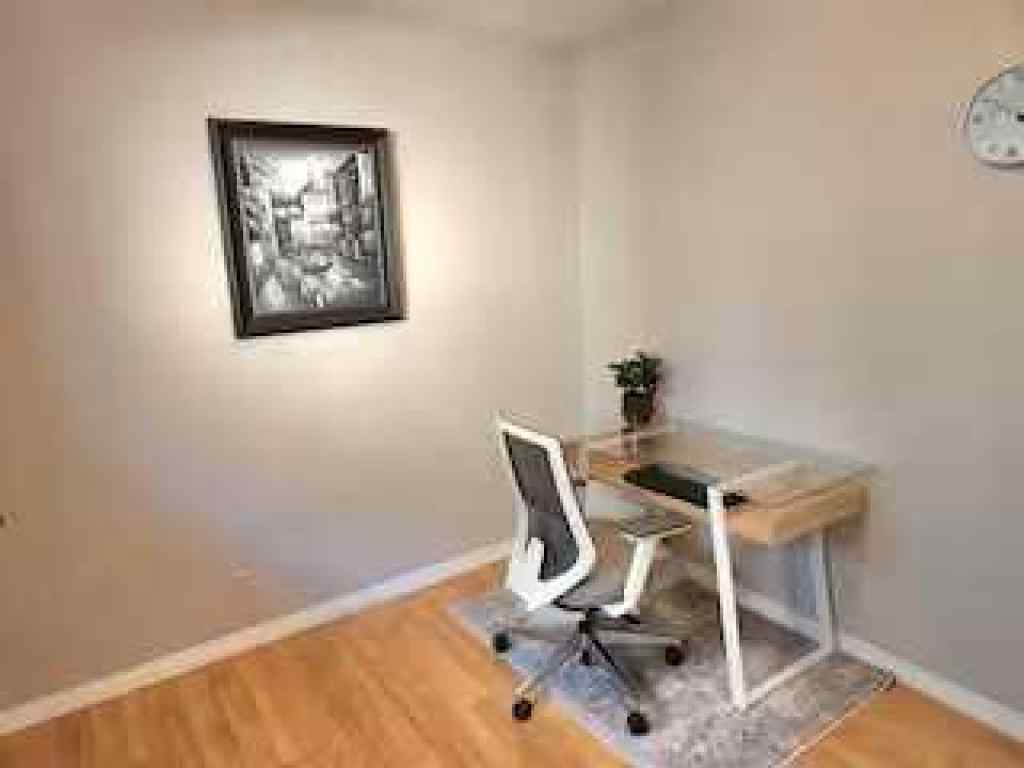 MLS&reg; # A2271591 - 130 27 Avenue NW in Tuxedo Park Calgary, Residential Open Houses