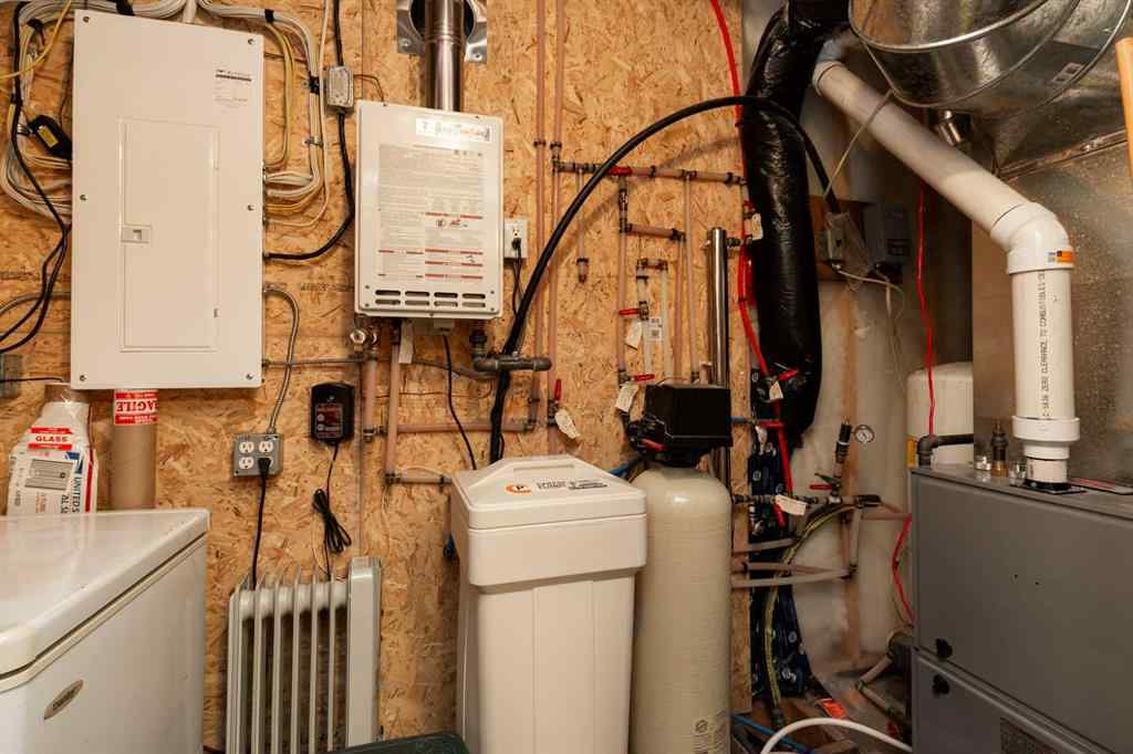 MLS&reg; # A2271600 - 3 Western Crescent  in NONE Rural Vulcan County, Commercial Open Houses