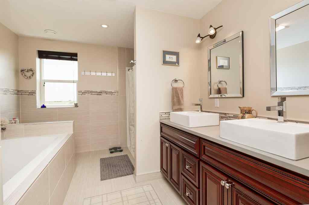 MLS&reg; # A2271600 - 3 Western Crescent  in NONE Rural Vulcan County, Commercial Open Houses