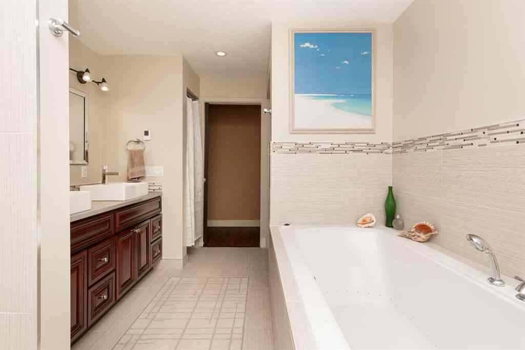 MLS&reg; # A2271600 - 3 Western Crescent  in NONE Rural Vulcan County, Commercial Open Houses