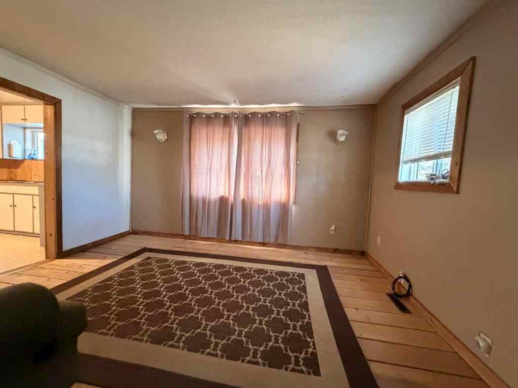 MLS&reg; # A2271602 - 237 Hazel Street  in Metiskow Metiskow, Residential Open Houses