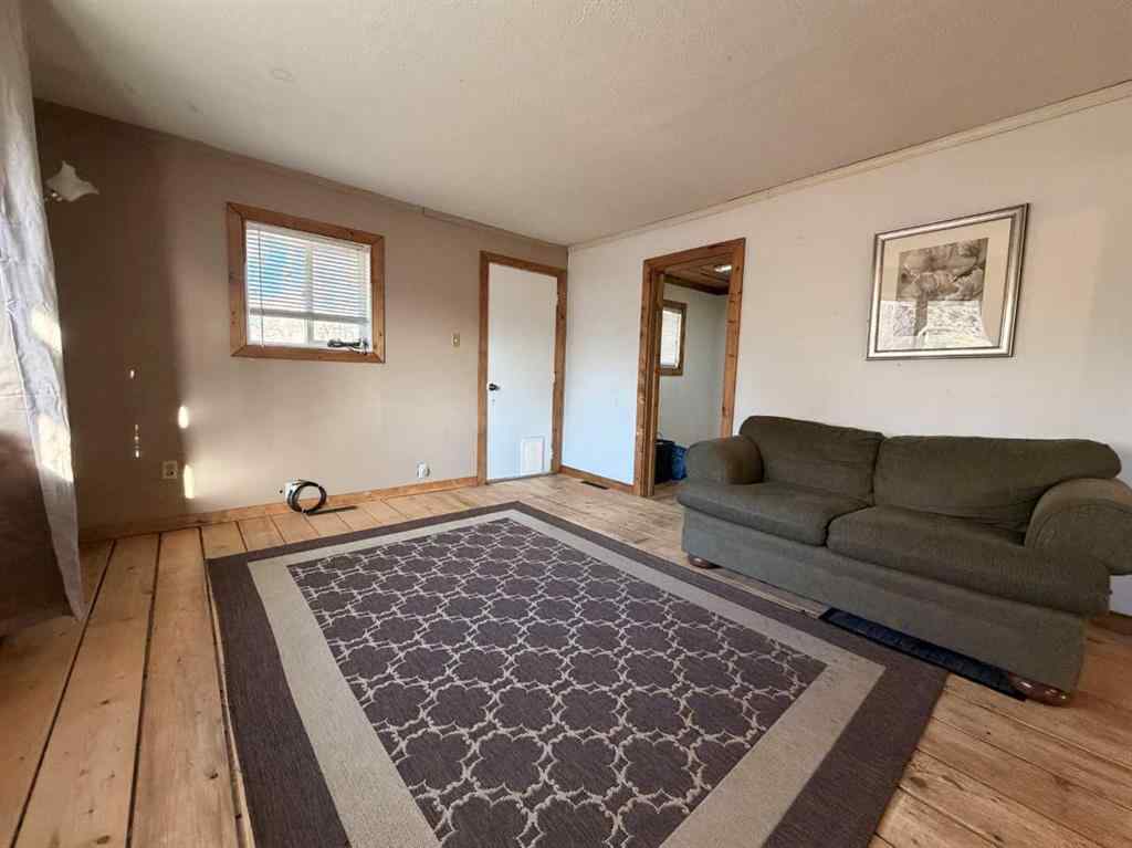 MLS&reg; # A2271602 - 237 Hazel Street  in Metiskow Metiskow, Residential Open Houses