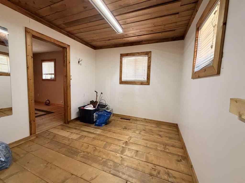 MLS&reg; # A2271602 - 237 Hazel Street  in Metiskow Metiskow, Residential Open Houses