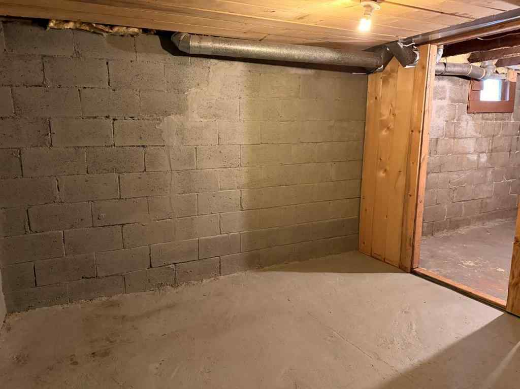 MLS&reg; # A2271602 - 237 Hazel Street  in Metiskow Metiskow, Residential Open Houses