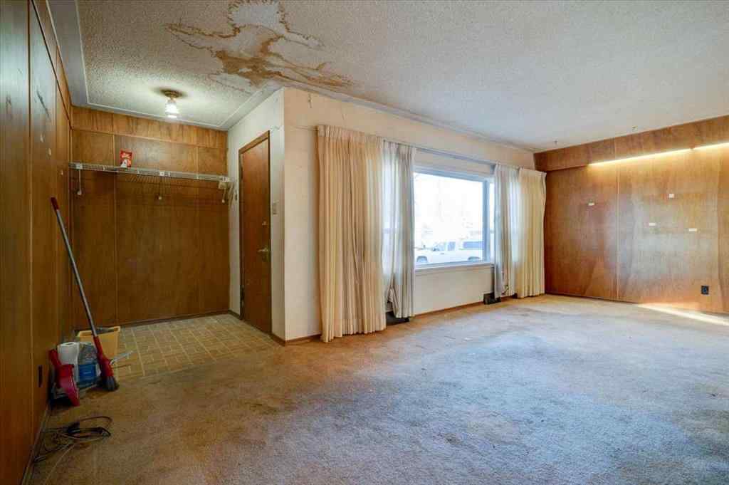 MLS&reg; # A2271603 - 10121 91 Avenue  in Swanavon Grande Prairie, Residential Open Houses