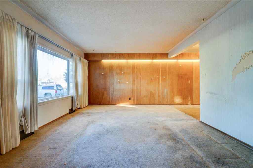 MLS&reg; # A2271603 - 10121 91 Avenue  in Swanavon Grande Prairie, Residential Open Houses