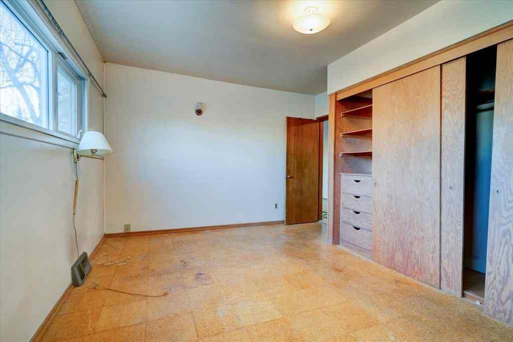 MLS&reg; # A2271603 - 10121 91 Avenue  in Swanavon Grande Prairie, Residential Open Houses